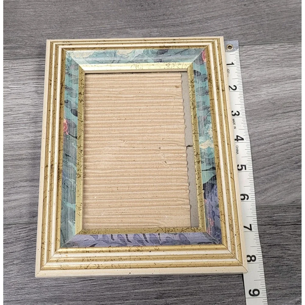 Fetco 6 x 4 Photo Frame Green/Purple/Multi-color Border